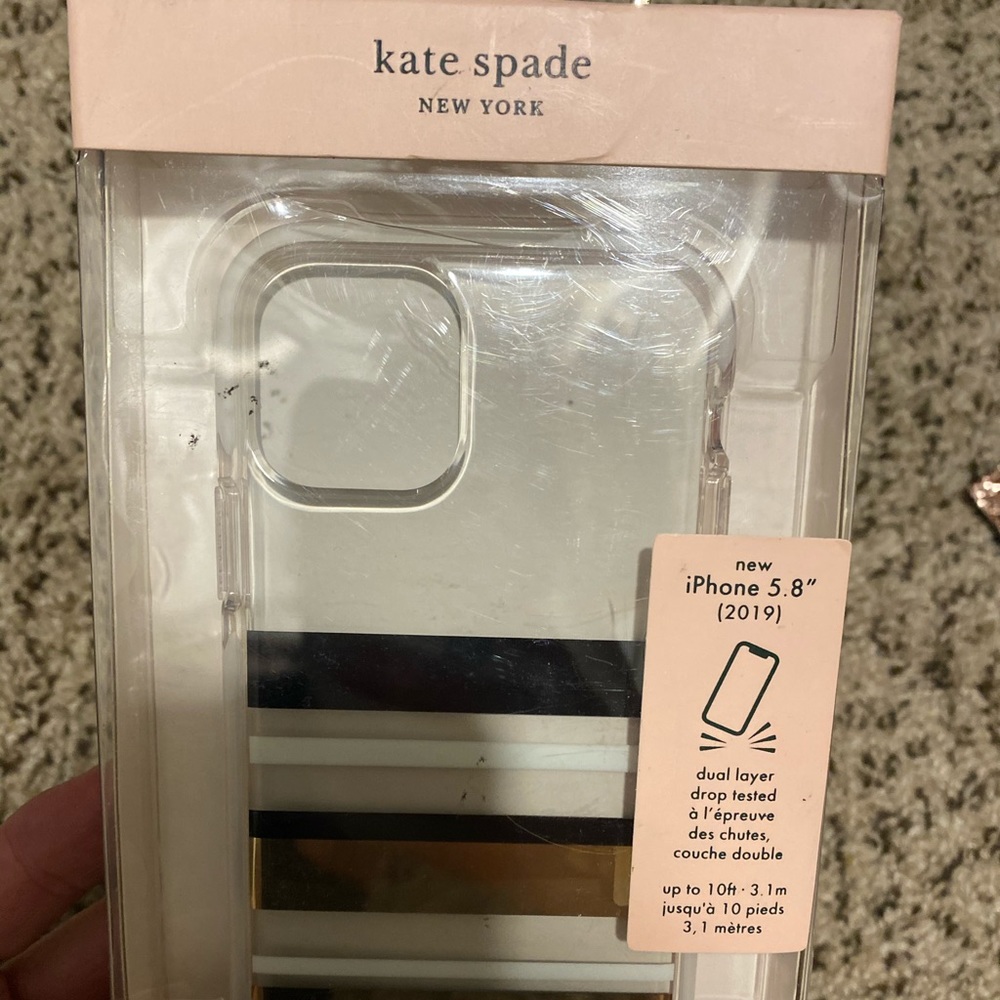 BNWT:Kate Spade IPhone 11 case